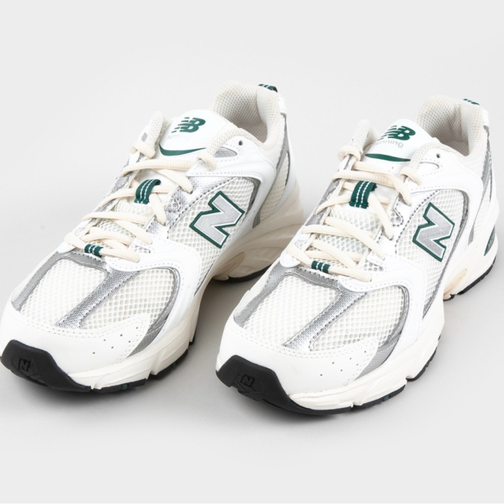 NEW BALANCE 530 💚 Women’s 8 Like New